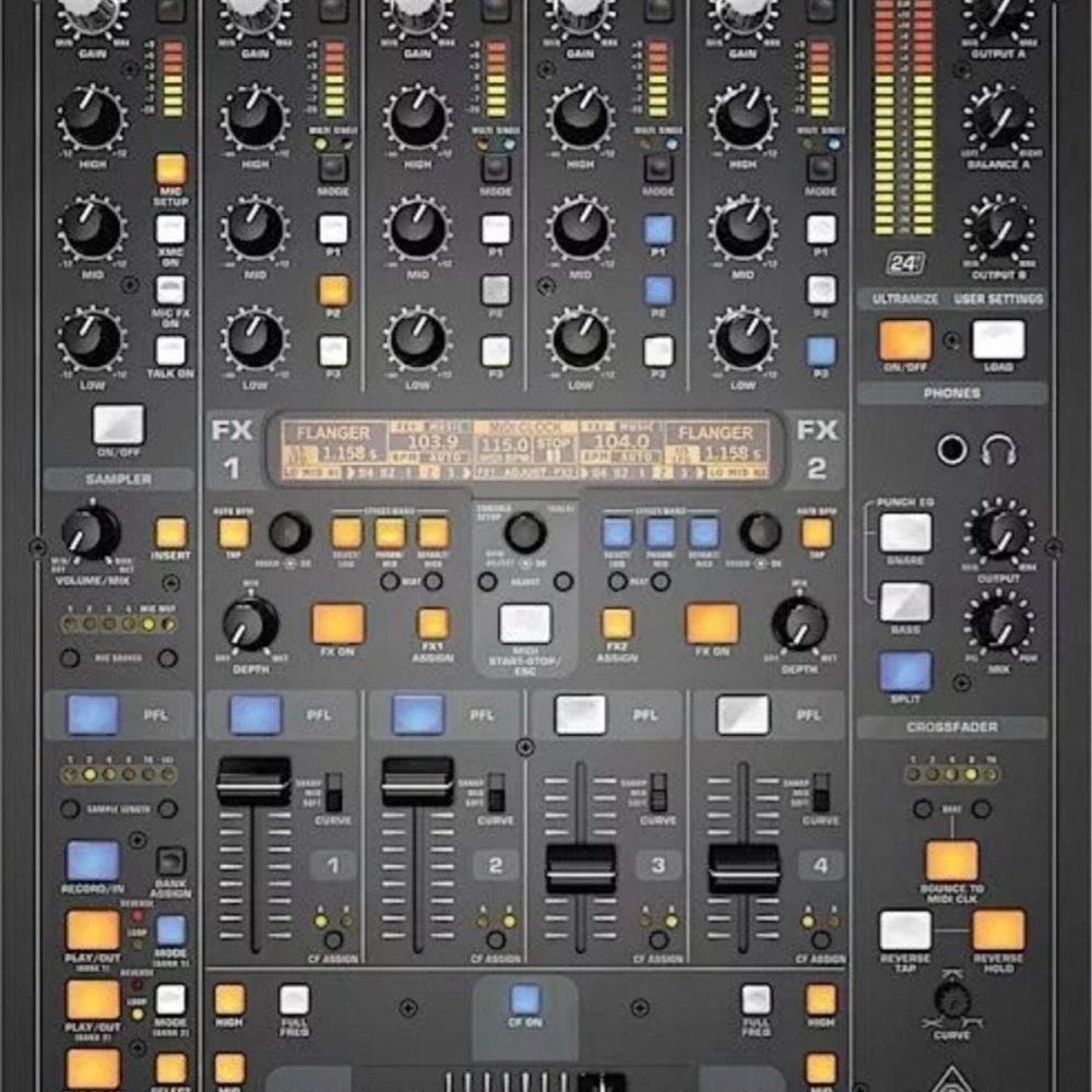 Pioneer 2 CDj 800 And Behringer DDM4000 5-Channel DJ Mixer And Wheels Odsey Case - Picture 11 of 12
